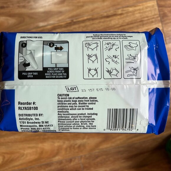 Rely Briefs Maximum Absorbency size small (20"-31" waist) 16 pack - Picture 3 of 4